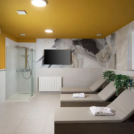 Isla For 10 People With Private Pool & Sauna Only 10 Meters From The Sea Villa
